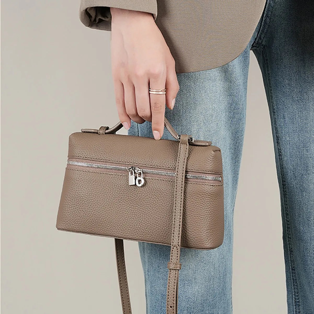 Classic Leather Crossbody Handbag™