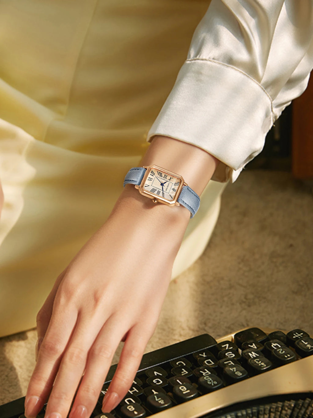 VintageCharm Classic Women’s Watch™